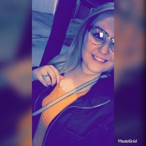 Meet your Posher, Jillian